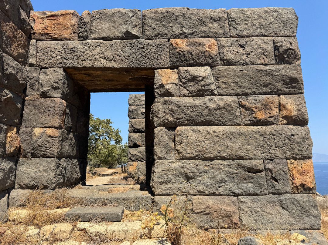 Paleokastro-Mandraki必去景点