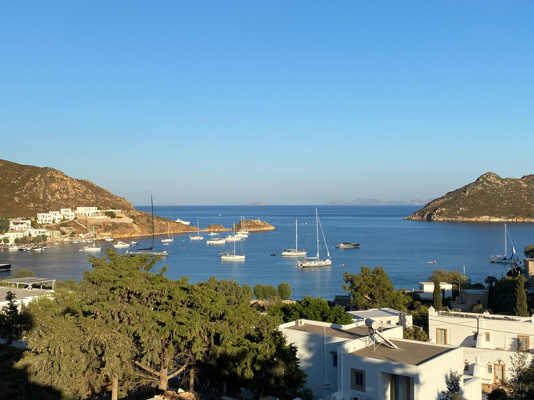 Golden Sun Hotel Patmos主图