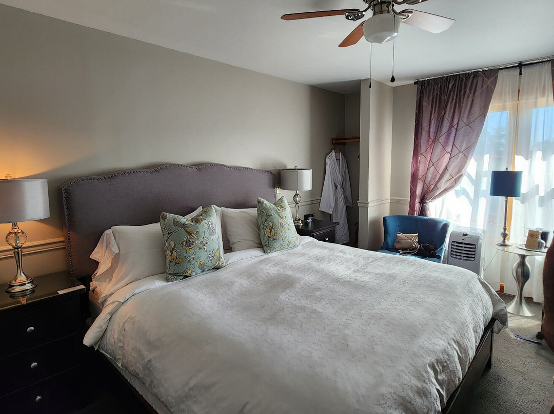 The Wild Iris Inn主图