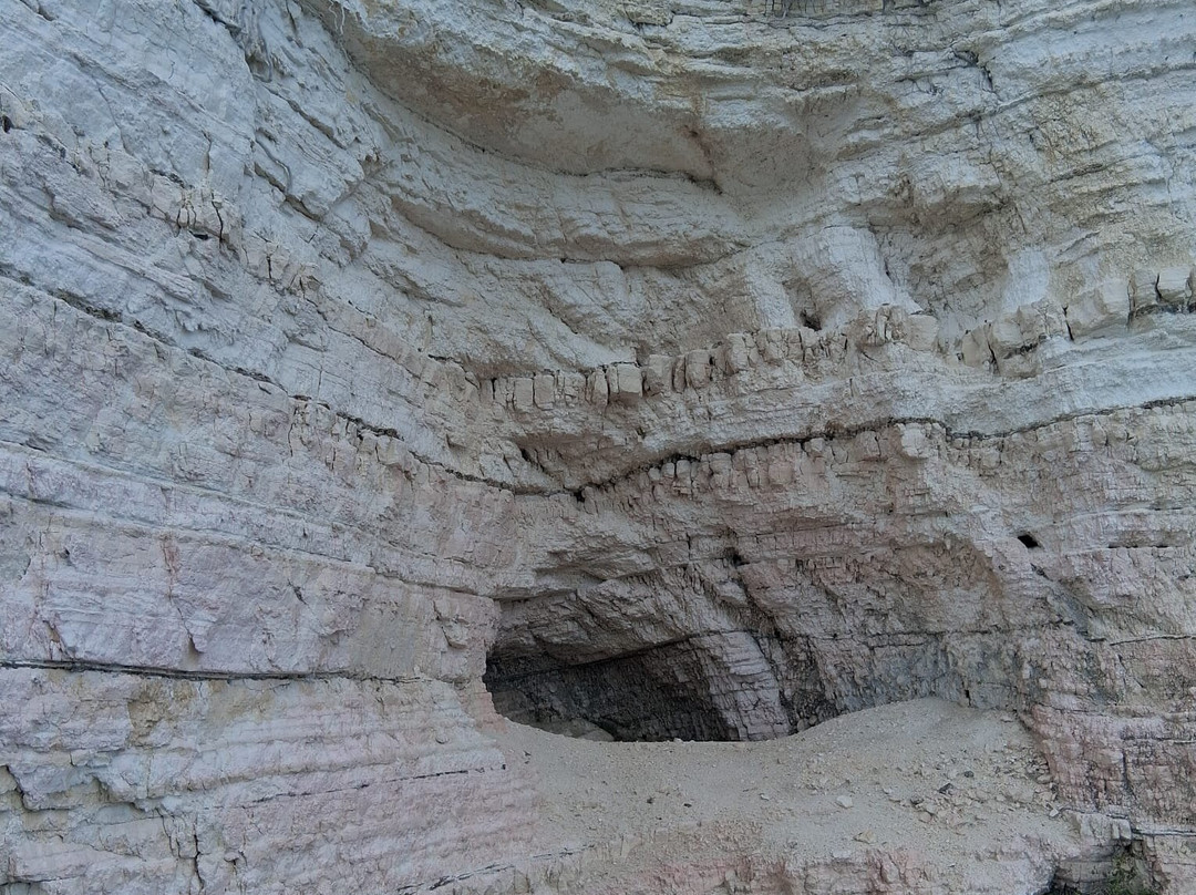 NavigaVarano-Foce Varano必去景点