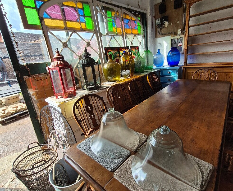Chris's Crackers The Junk Shop-Carhampton必去景点