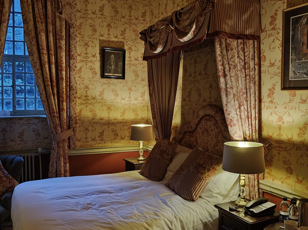 拉姆利城堡酒店主图