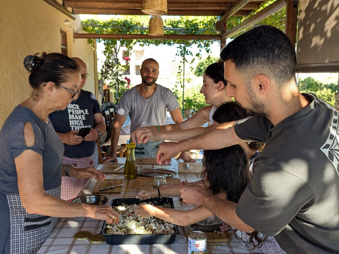 Cretan Traditional Cooking Lessons-基萨莫斯必去景点