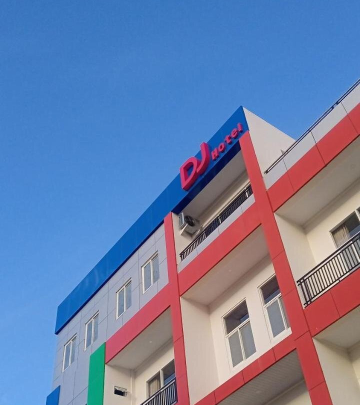 Dj Hotel