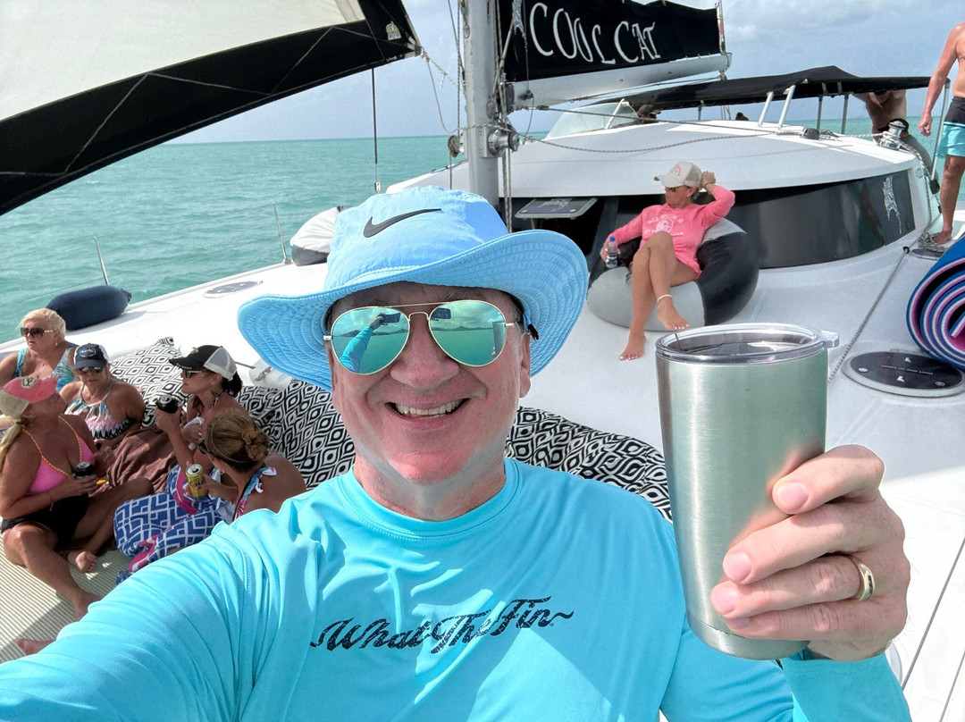 Catamaran Sailing Antigua-Jolly Harbour必去景点