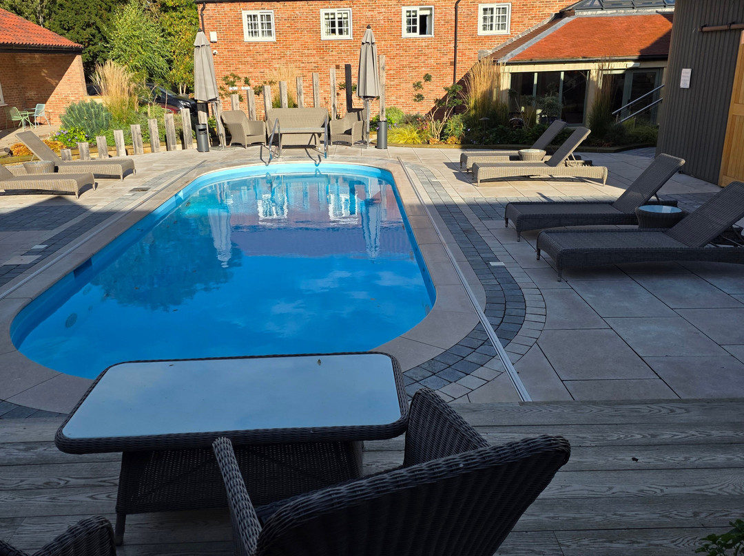 Dewars Restaurant And Rooms主图