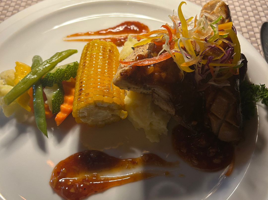 Hide-Ella Hotel & Resort主图