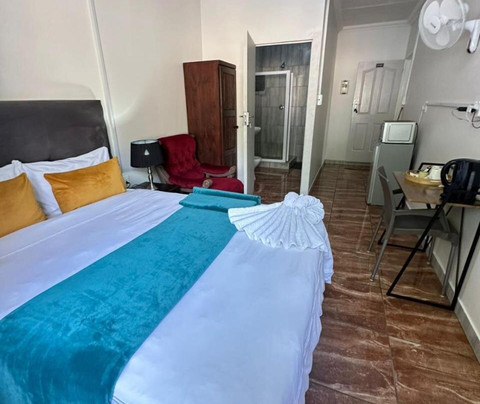 Creekside Guest House Middelburg