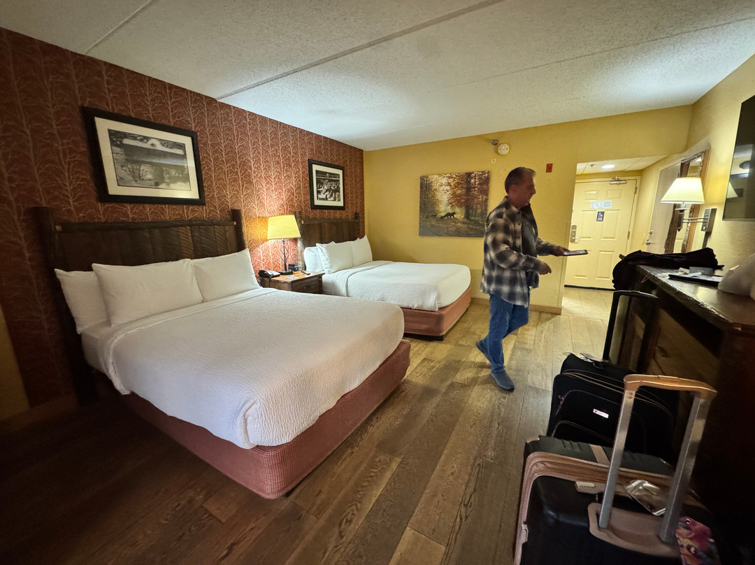 Old Creek Lodge主图