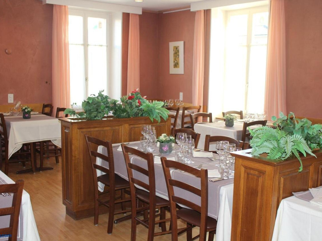 Vaumarcus酒店住宿-Hotel de la Gare