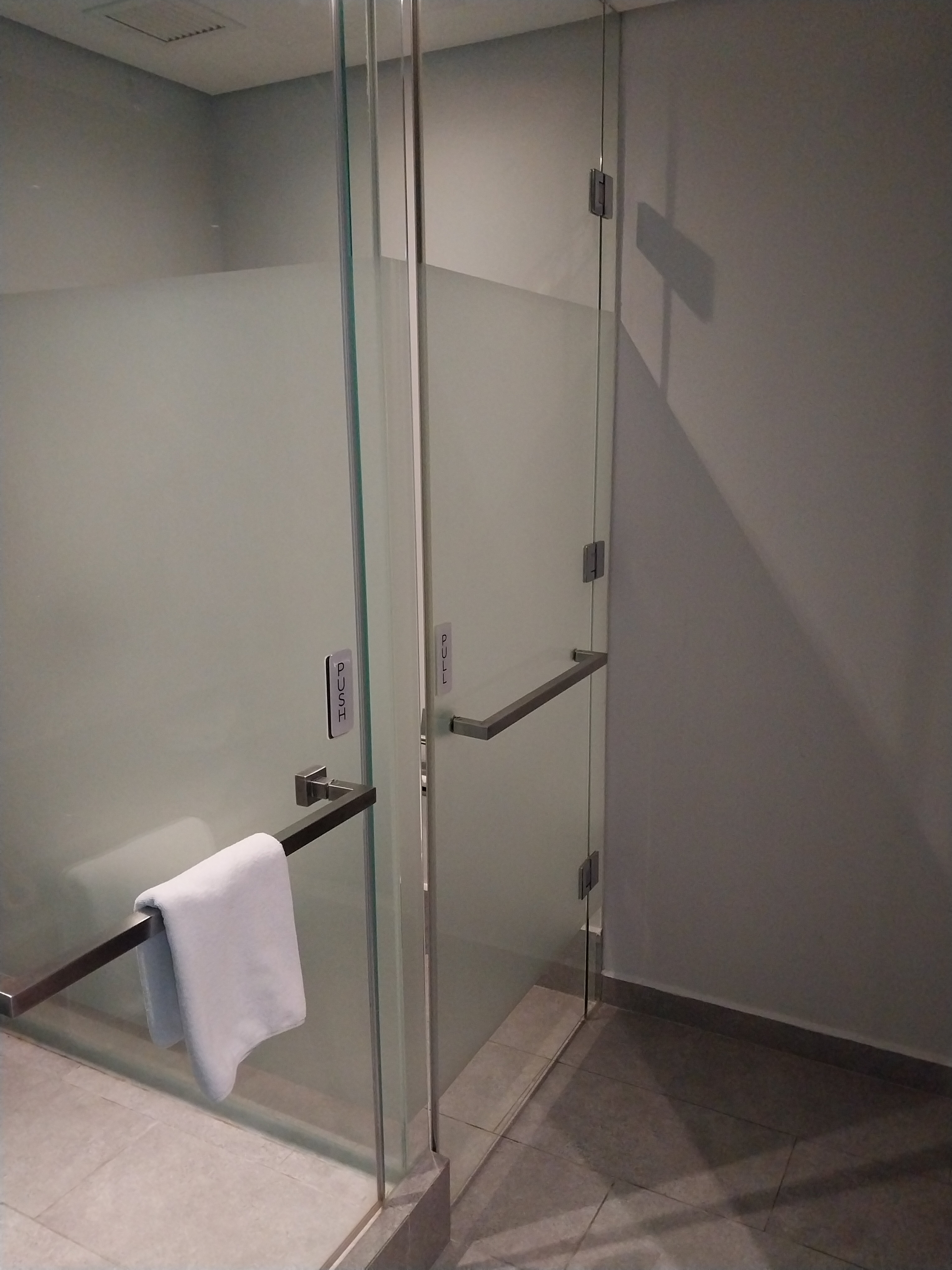 吉隆坡国际机场2号航站楼和谐酒店-浴室