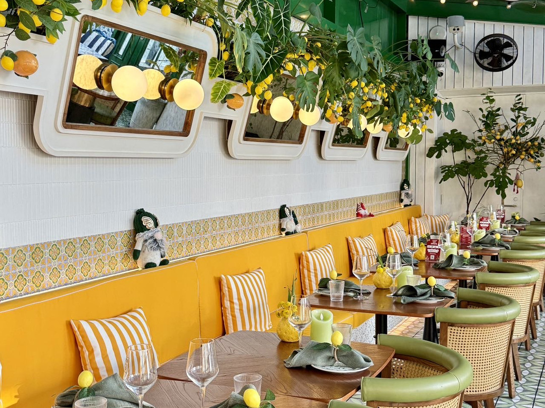 Root 85 By Flo ( Mediterranean & Bistro)