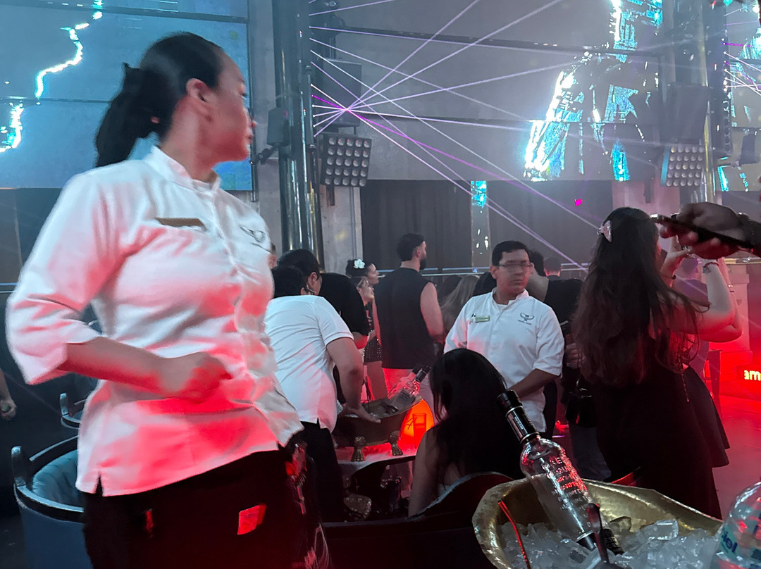 Strana-瓦拉塔港必去景点