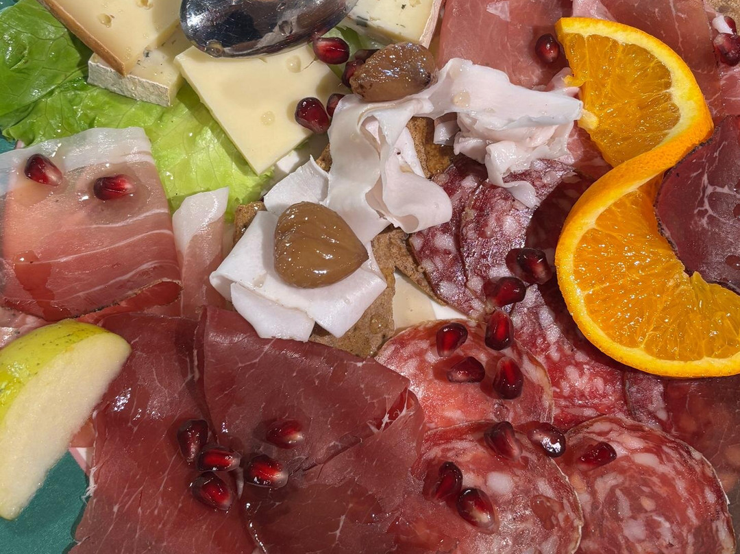 The Weiss Bistrot & Rooms