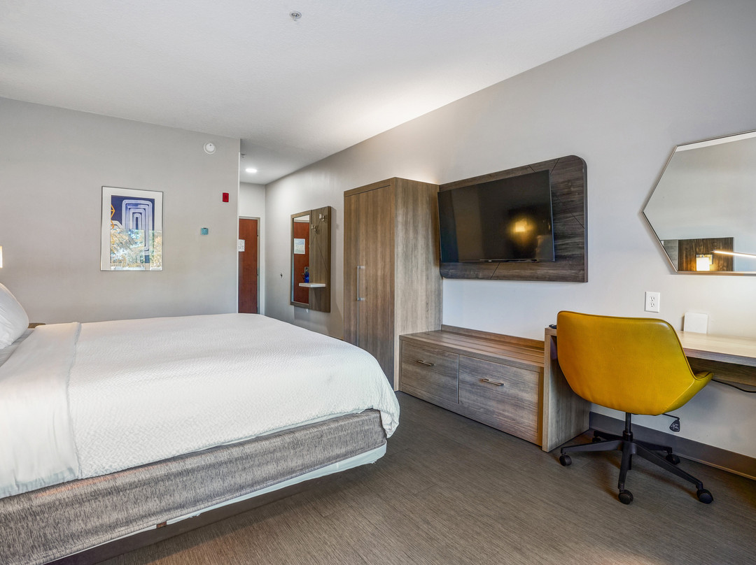 杰克逊维尔-梅波特/海滩快捷假日&套房酒店主图