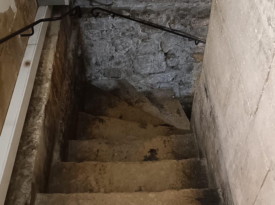 地下柱廊-阿尔勒必去景点