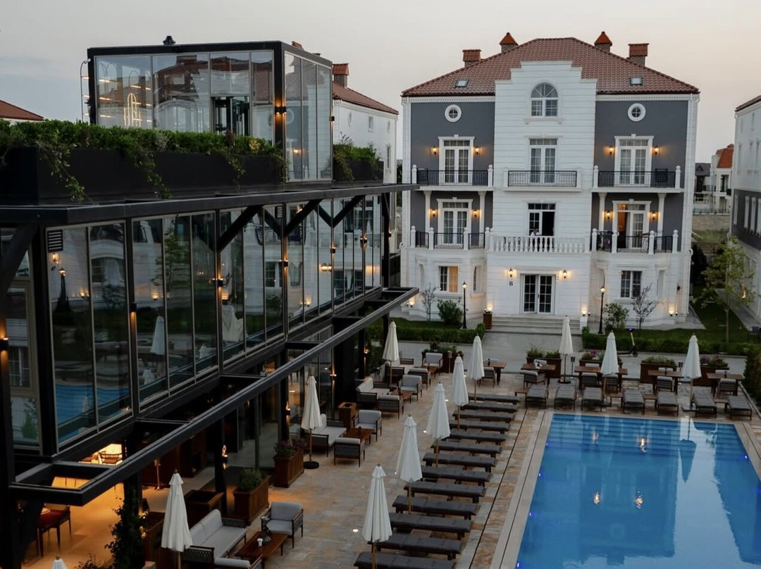 Lamer Sea Breeze Resort