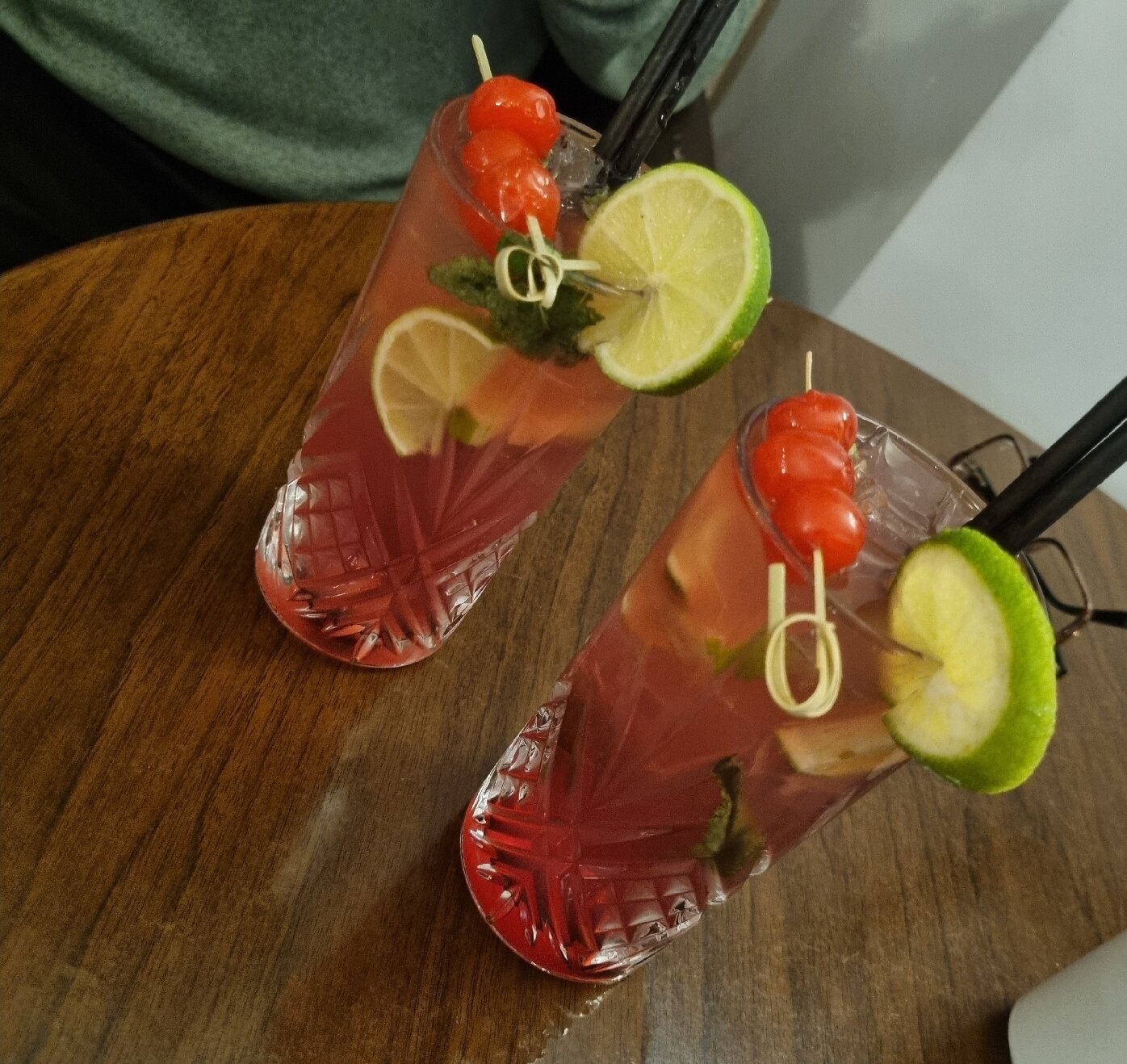 Dukes Folly Hotel-官方