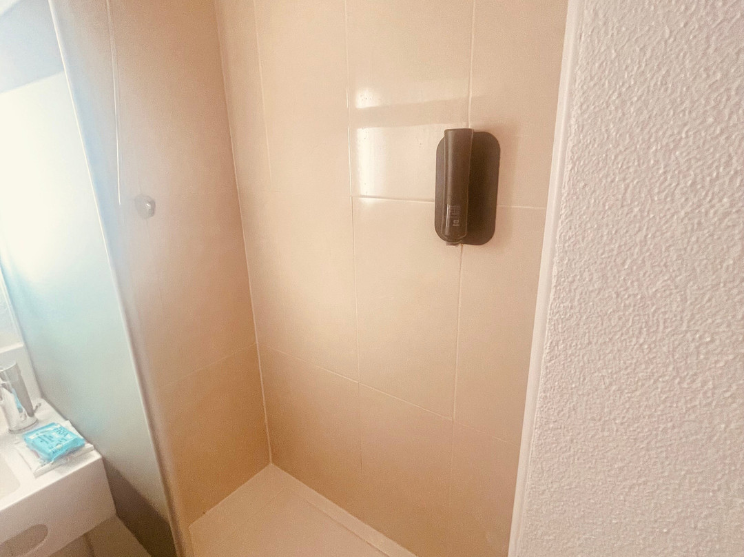 巴黎门德利拉斯住宿加早餐酒店主图