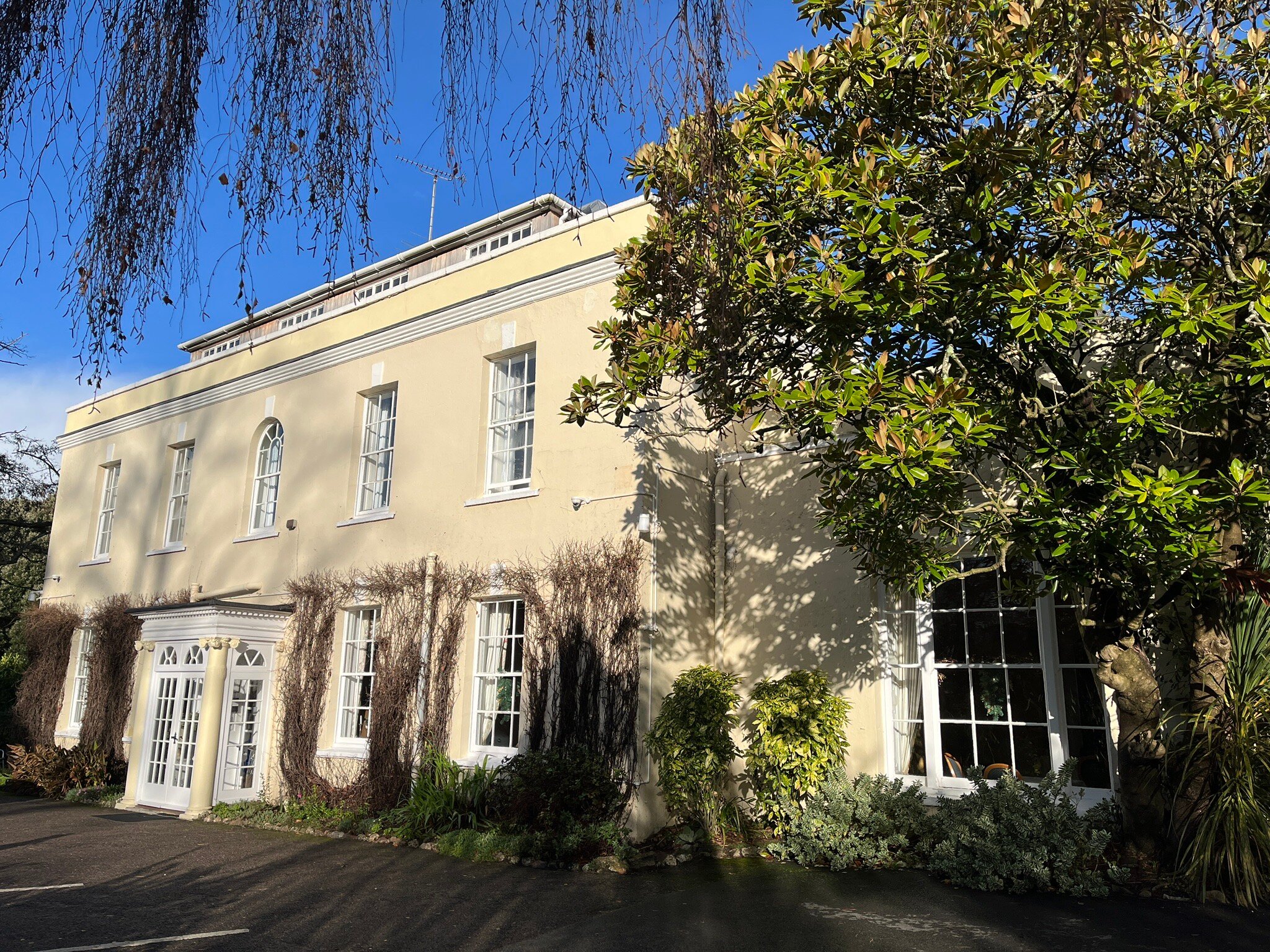 Hunters Moon Hotel-官方