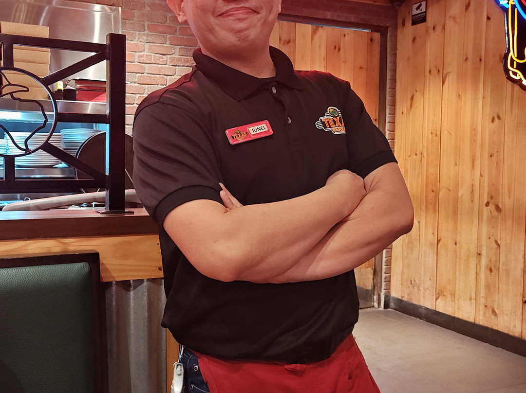 Ayala Malls Manila Bay-帕拉纳克市必去景点