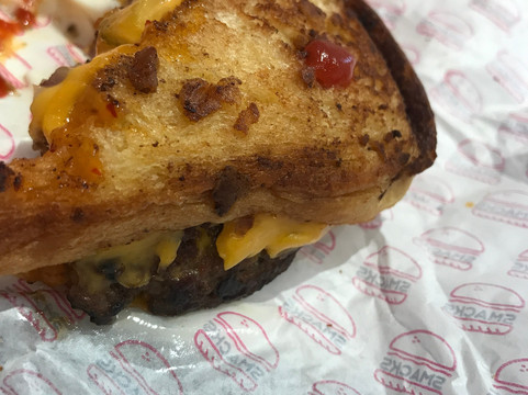 Smacks Burgers & Hot Chicken