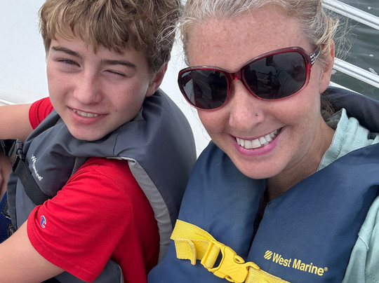 Pleasure Island Parasail-橙色海湾必去景点