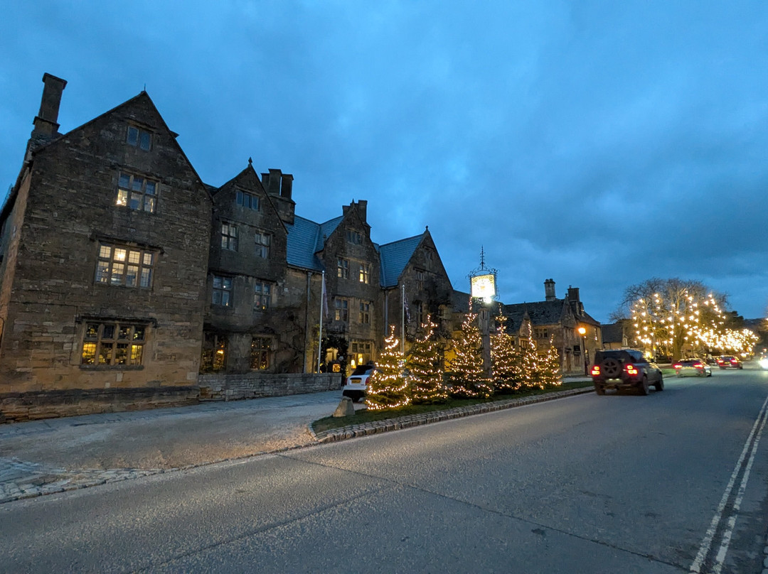 Crown and Trumpet Inn主图