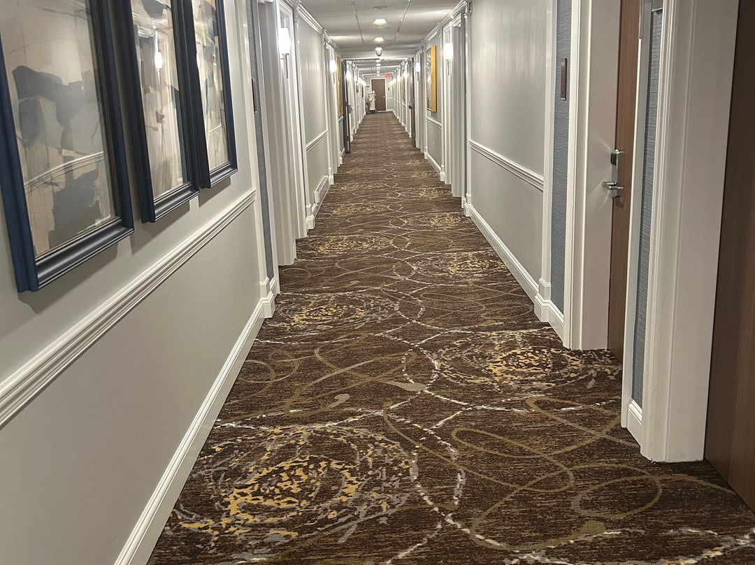 五个小镇旅馆主图