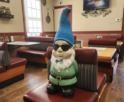 Zias Pizza and Family Restaurant