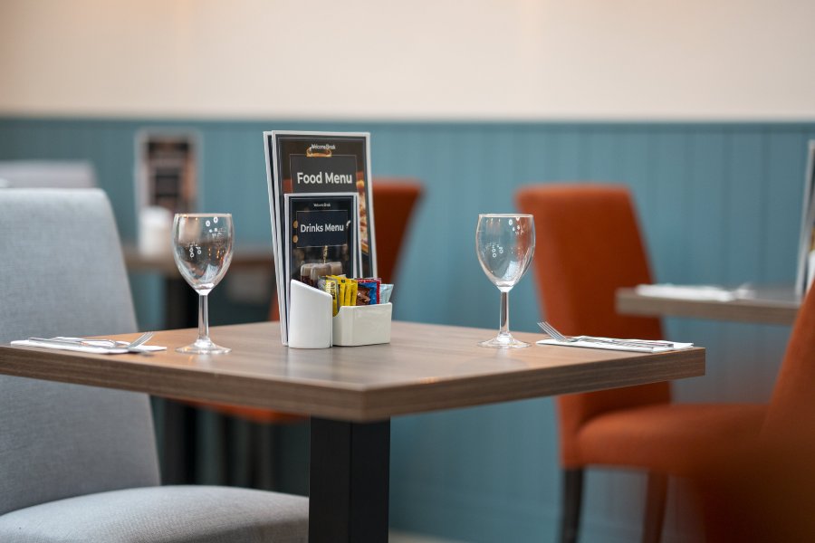 伦敦斯坦斯特德机场温德姆华美达酒店-餐饮