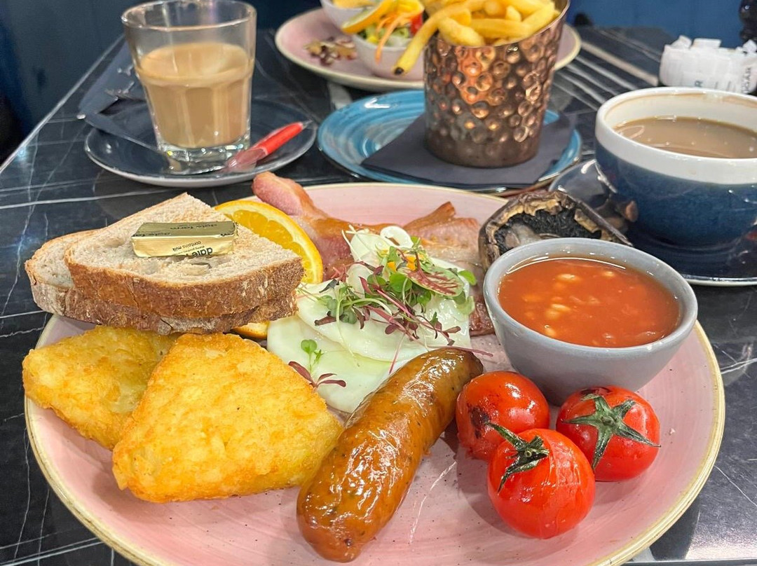 Marleys Brasserie & Lounge