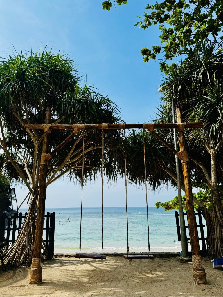 美林海滩度假村-官方