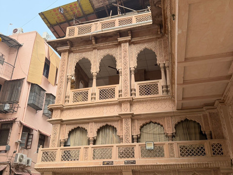 Sri Sri Radha Gopinath Temple-孟买必去景点