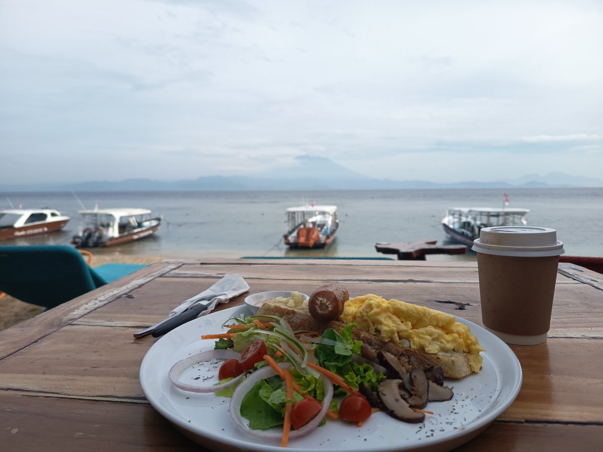 曼波海滩度假村-官方
