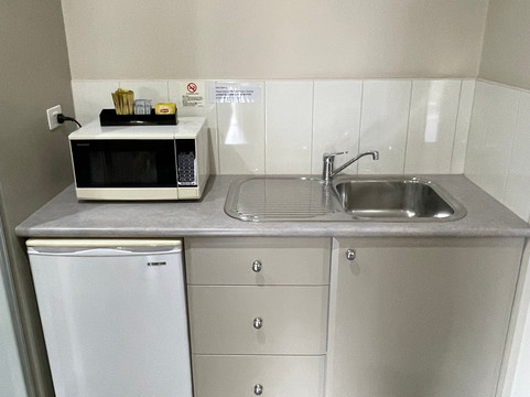 绍布什汽车旅馆主图