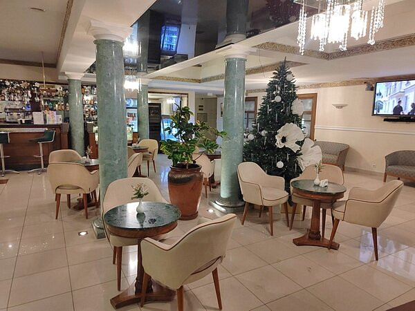 老村温泉酒店主图