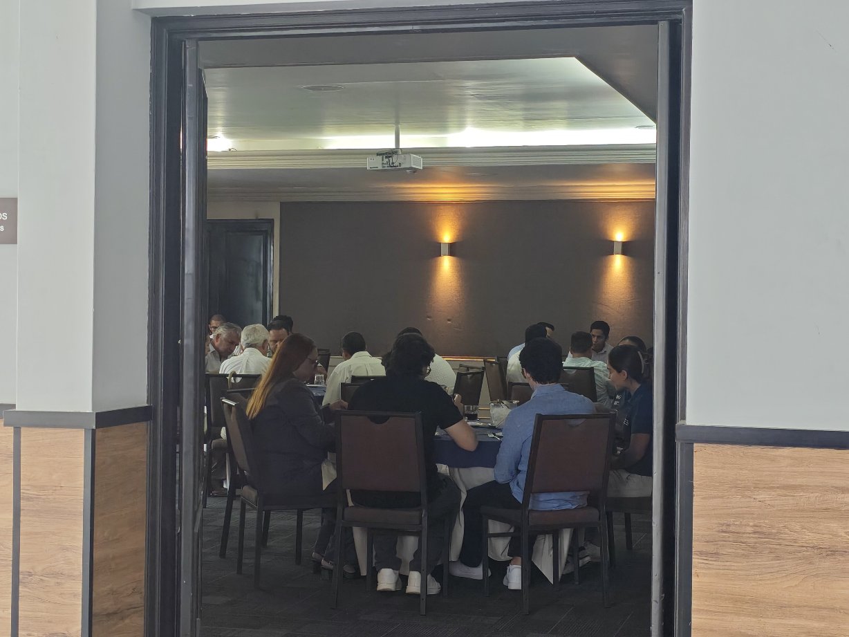 皮乌拉安迪纳优质酒店-官方