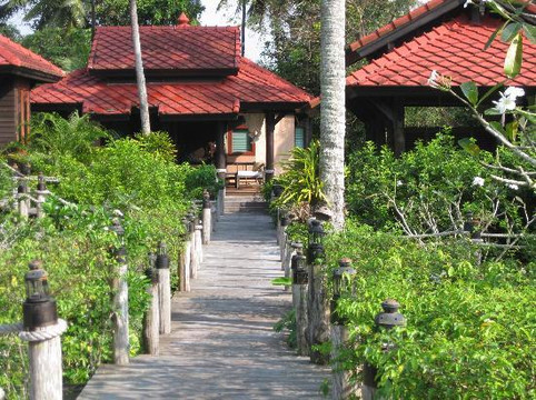 春蓬图斯塔度假村