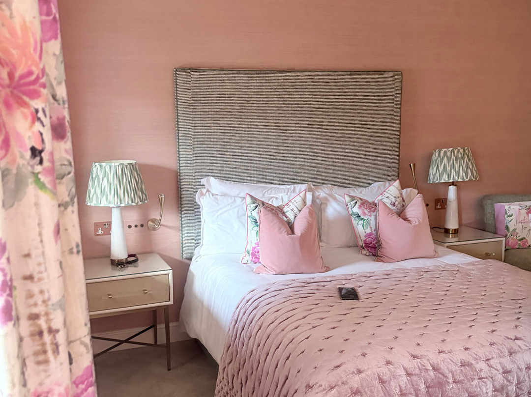 Dewars Restaurant And Rooms主图