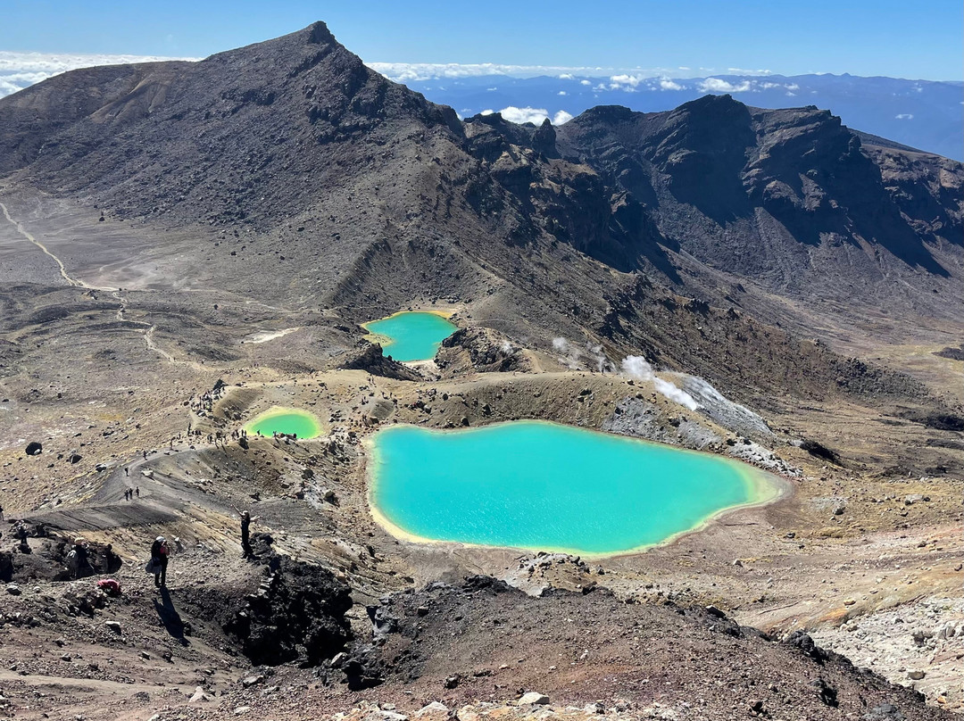 Tongariro Crossing Shuttles-汤加里罗国家公园必去景点
