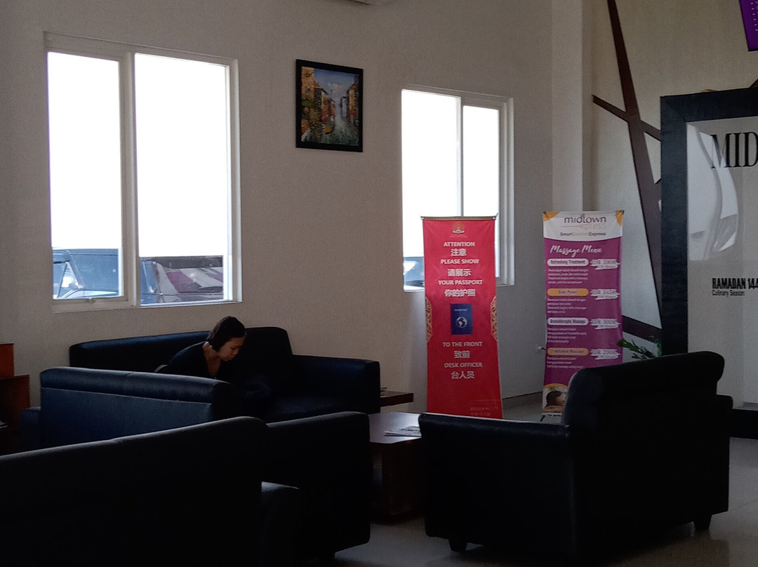 中城萨姆帕特快捷酒店 - 加里曼丹藤加主图