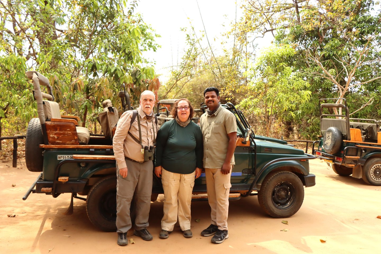普顿迪野外酒店-坎哈地球小屋-官方