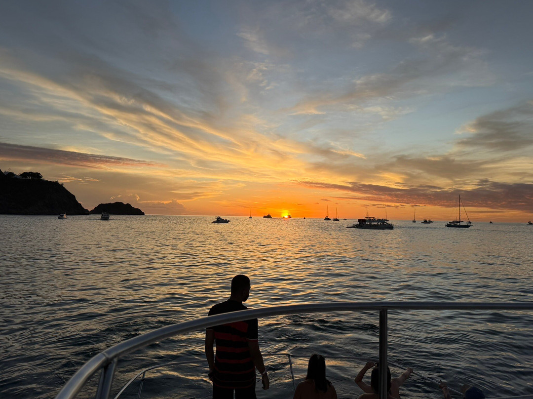 Primeirissima Turismo-费尔南多-迪诺罗尼亚群岛必去景点