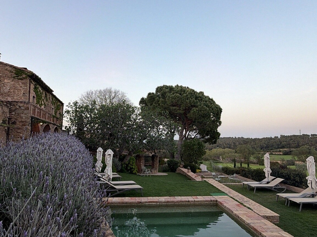 堪巴萨酒店主图