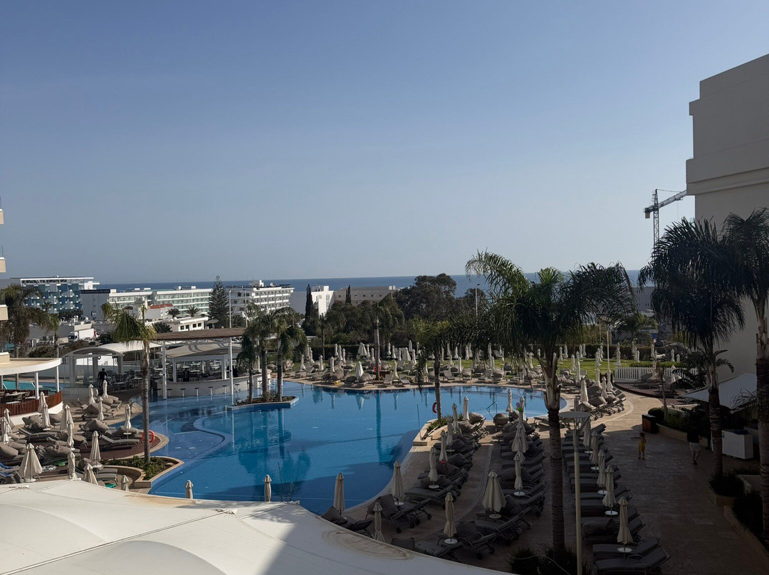 破晓绿洲酒店及水上公园主图