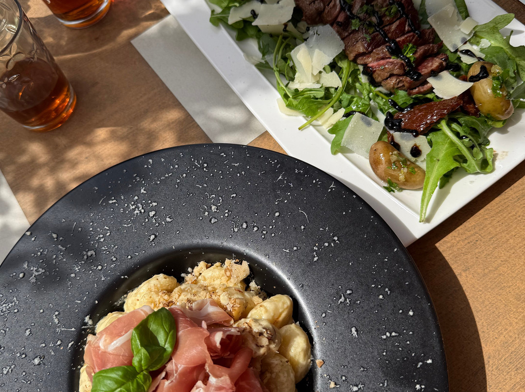 La Trattoria
