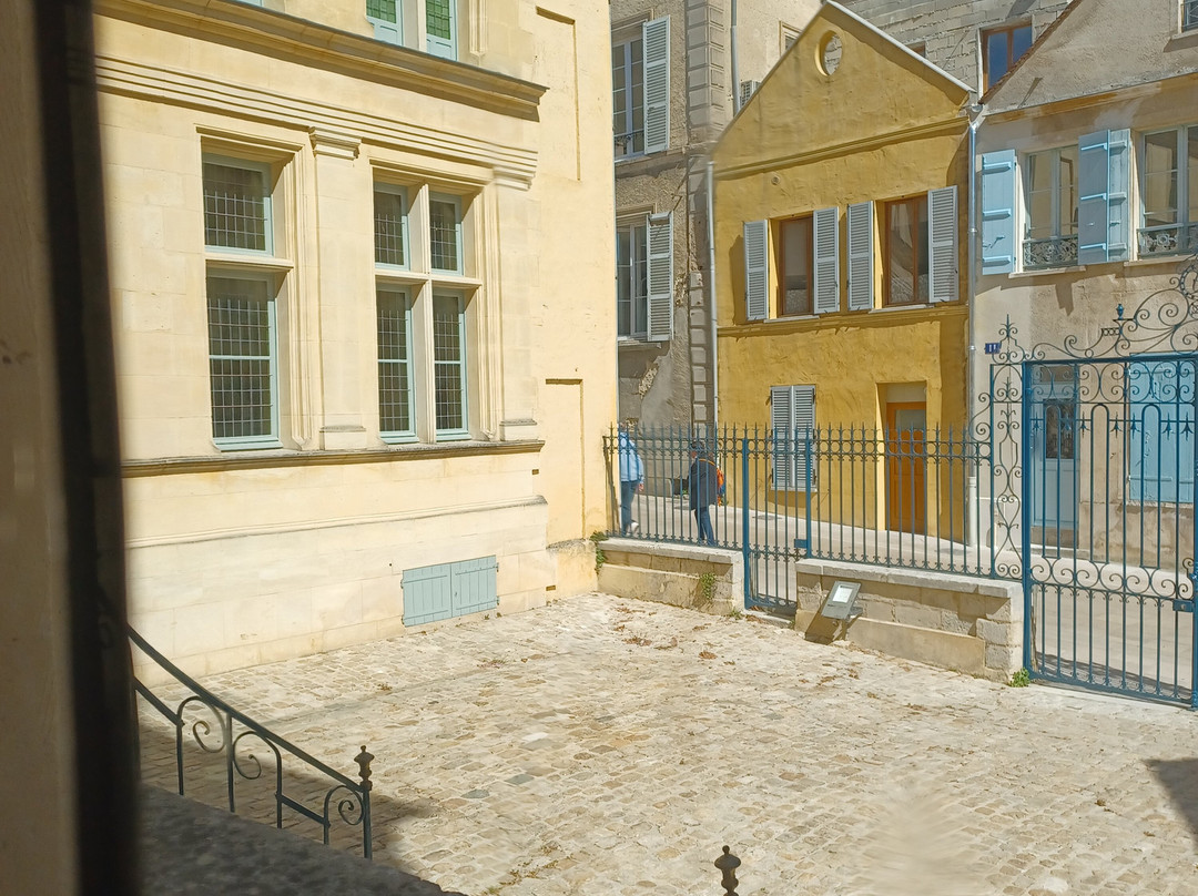 Musée Jean de la Fontaine-Chateau-Thierry必去景点