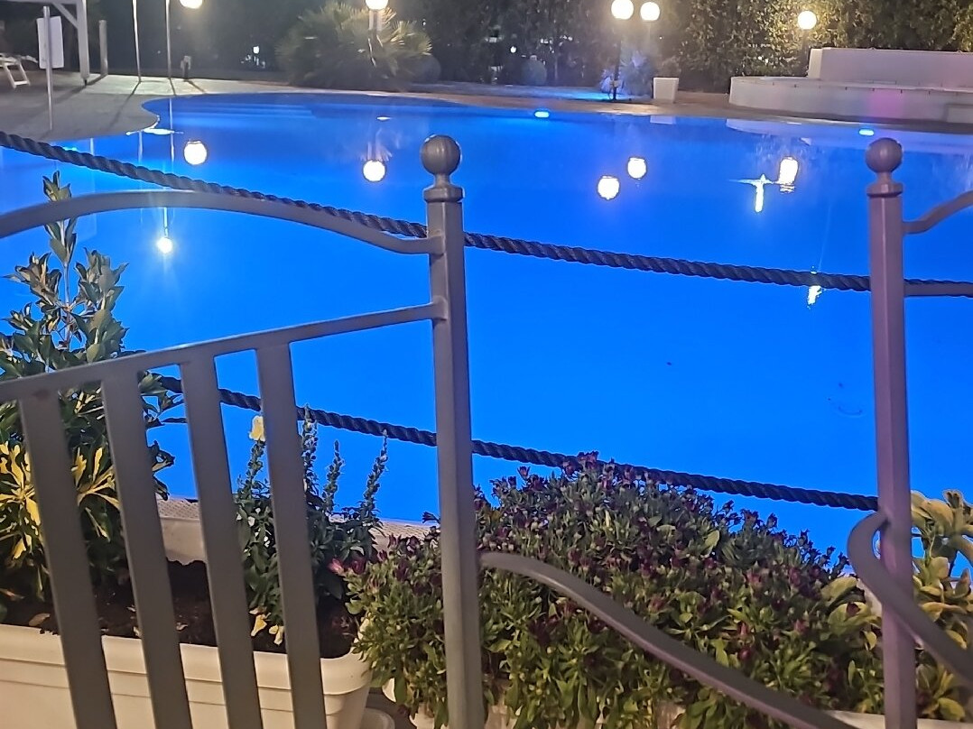 美第奇别墅酒店主图
