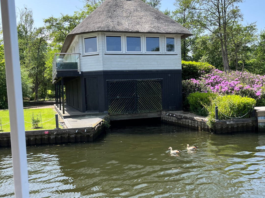 Broads Tours River Trips-罗克瑟姆必去景点